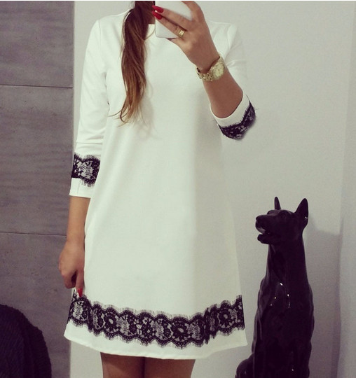 Ежедневна дамска мити рокля с къс 3/4 ръкав и много нежна дантела по ръкавит