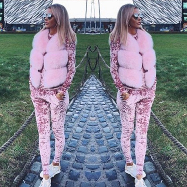 Κομψό γυναικείο σετ σε διάφορα χρώματα