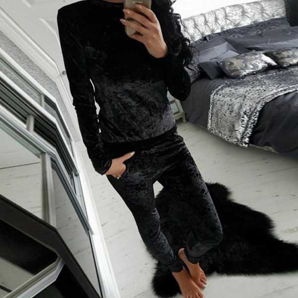 Κομψό γυναικείο σετ σε διάφορα χρώματα