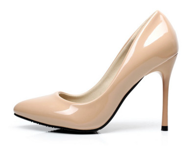 Елегантни обувки с висок ток в семпъл дизайн и в много цветове
