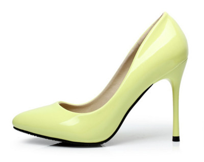 Елегантни обувки с висок ток в семпъл дизайн и в много цветове