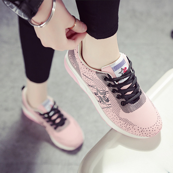 Αθλητικά γυναικεία πάνινα παπούτσια ς σε τρία χρώματα