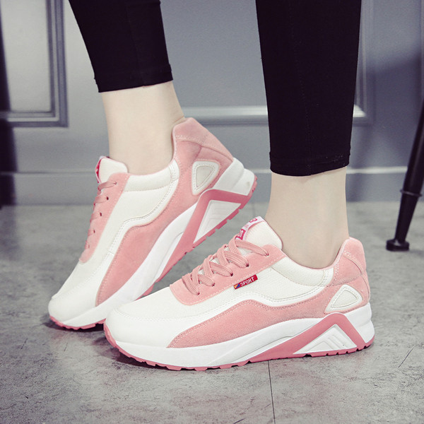 Πολύ άνετα αθλητικα γυναικεία σε τρία χρώματα κατάλληλα για καθημερινή ζωή και στο αθλητισμό