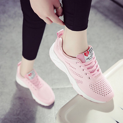 Αναπνευστικά αθλητικά γυναικεία παπούτσια σε τέσσερα χρώματα