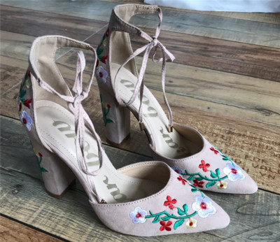 Γυναικεία παπούτσια Casual High Heel με ρωμαϊκές γραβάτες γύρω από τον αστράγαλο και πολύχρωμα κεντήματα