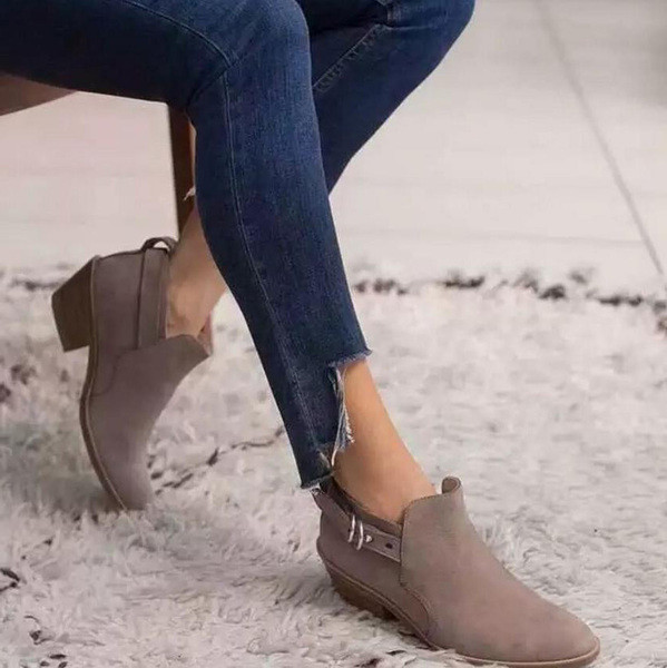 Γυναικεία παντελόνια τζιν 