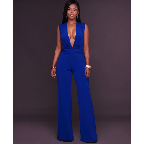 Γυναικείο ολόσωμο με βαθύ λαιμόκοψη και πολύ πρόσφατα παντελόνια με φαρδιά πόδια