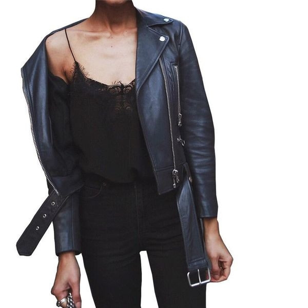 Дамски топ с красива дантела и тънички презрамки - 2 цвята