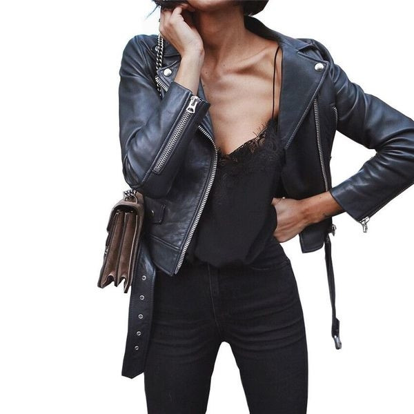 Дамски топ с красива дантела и тънички презрамки - 2 цвята