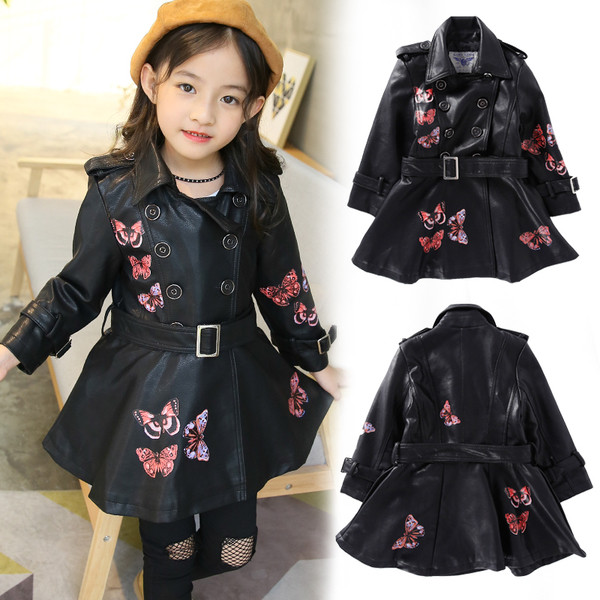 Κομψό δερμάτινο παλτό για κορίτσια σε μαύρο χρώμα με φυτικό κέντημα