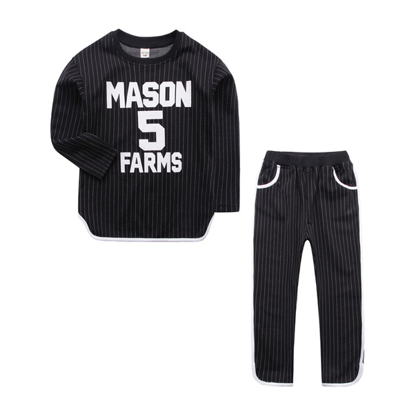 Αθλητικό σετ για αγόρια σε ριγέ - μπλούζα + παντελόνι, σε δύο χρώματα