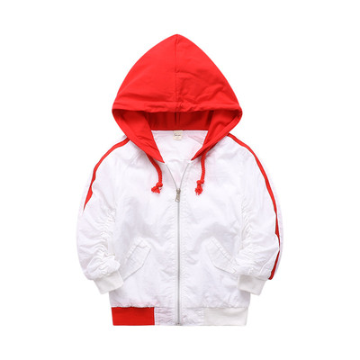 Αθλητικό μποφάν σε τρία χρώματα με κουκούλα κατάλληλο για τη καθημερινή ζωή