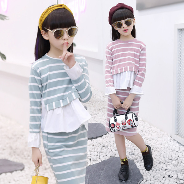 Κομψό παιδικό σετ σε ριγέ  σε ροζ και μπλε χρώμα