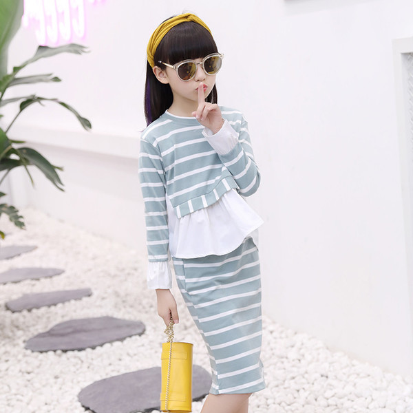 Κομψό παιδικό σετ σε ριγέ  σε ροζ και μπλε χρώμα