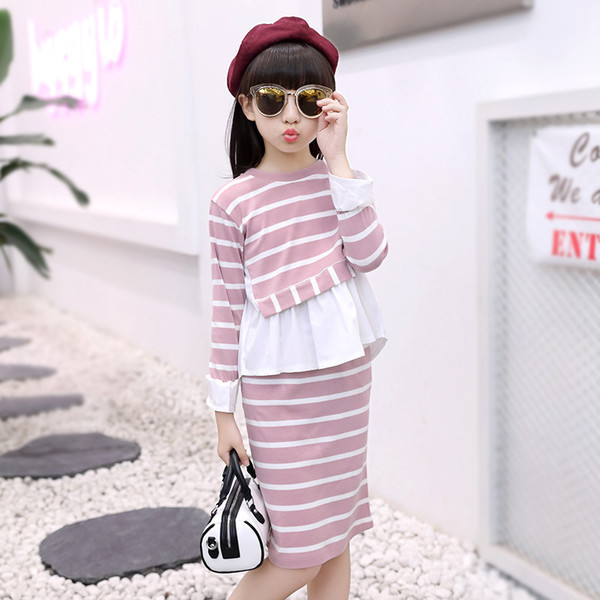 Κομψό παιδικό σετ σε ριγέ  σε ροζ και μπλε χρώμα