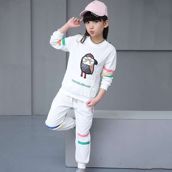 Βελούδινο παιδικό σετ για  κορίτσια με εφαρμογές, σε λευκό και μαύρο χρώμα