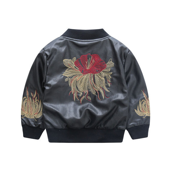 Παιδικό μαύρο δερμάτινο μπουφάν με κεντήματα στο πίσω μέρος