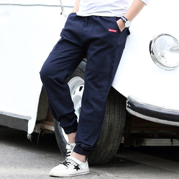 Κομψά παιδικά παντελόνια για αγόρια με τσέπες και λάστιχα, σε τέσσερα χρώματα