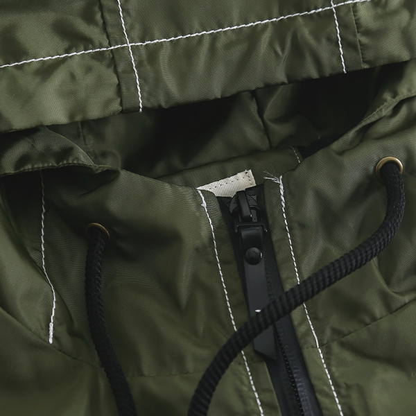 Μακρύ μπουφάν για αγόρια με κουκούλα και εκτυπώσεις σε τρία χρώματα