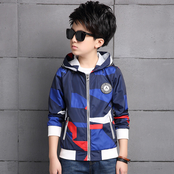 Παιδικό μπουφάν για αγόρια με κουκούλα σε δύο χρώματα