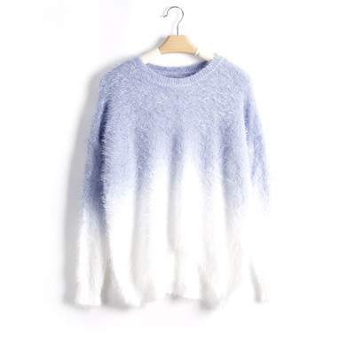 Ευρύ γυναικείο πουλόβερ σε χρώματα που ρέουν, κατάλληλο για τις κρύες μέρες