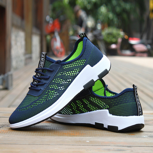 Αθλητικά και αναπνεύσιμα ανδρικά πάνινα παπούτσια σε τρία χρώματα