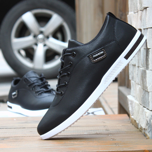 Αθλητικά κομψά πάνινα ανδρικά παπούτσια κατασκευασμένα από συνθετικό δέρμα σε τρία χρώματα