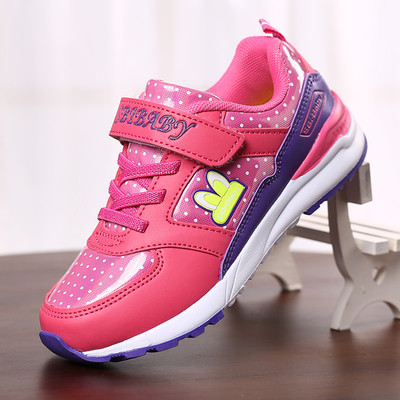 Αθλητικά παιδικά παπούτσια σε τρία χρώματα