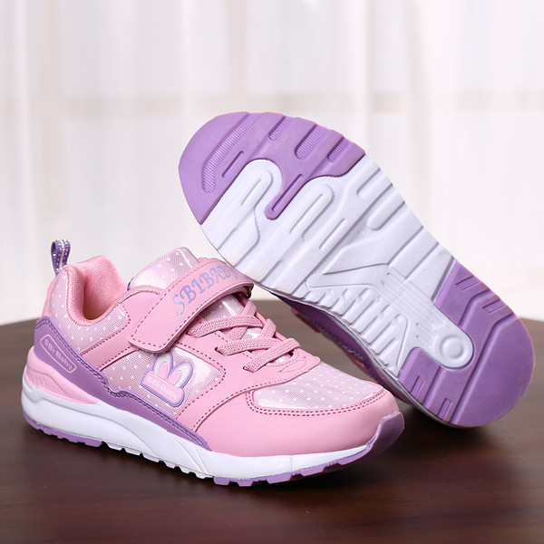 Αθλητικά παιδικά παπούτσια σε τρία χρώματα