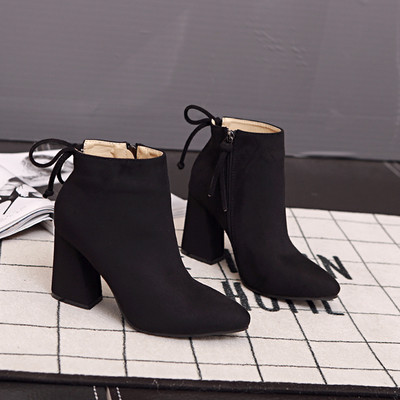 Ежедневни дамски затворени боти с висок дебел ток и цип,равна подметка