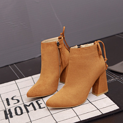 Ежедневни дамски затворени боти с висок дебел ток и цип,равна подметка