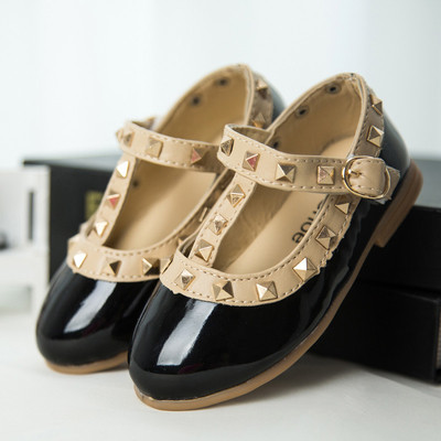 Παιδικά μοκασίνια για κορίτσια σε τέσσερα χρώματα