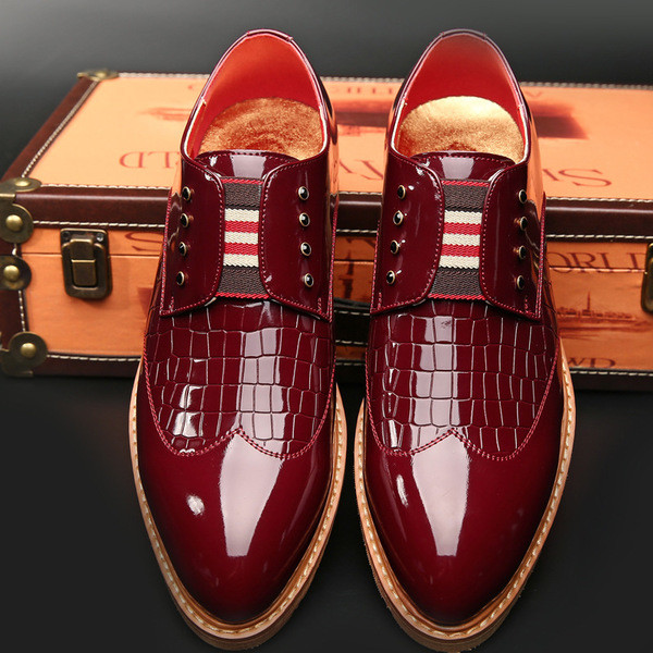 Επίσημα ανδρικά παπούτσια χωρίς συνδέσμους σε τέσσερα χρώματα