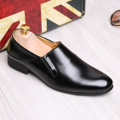 Επίσημα ανδρικά παπούτσια σε τρία χρώματα