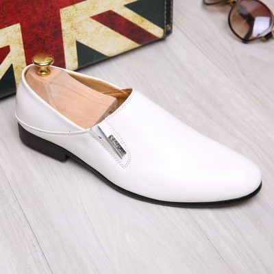 Επίσημα ανδρικά παπούτσια σε τρία χρώματα