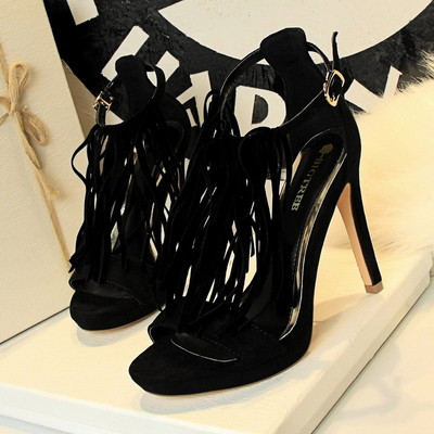 Κομψά γυναικεία σανδάλια με ψηλά τακούνια σε διάφορα χρώματα