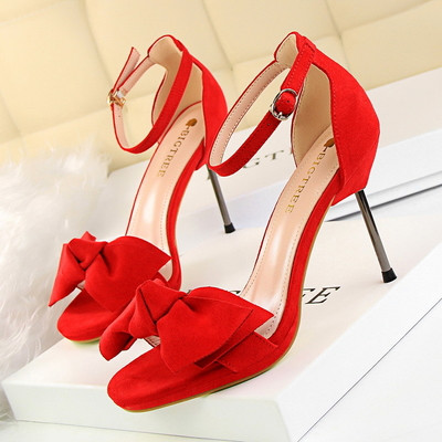 Γυναικεία σανδάλια με ψηλό τακούνι - με κορδέλα, σε πολλά χρώματα