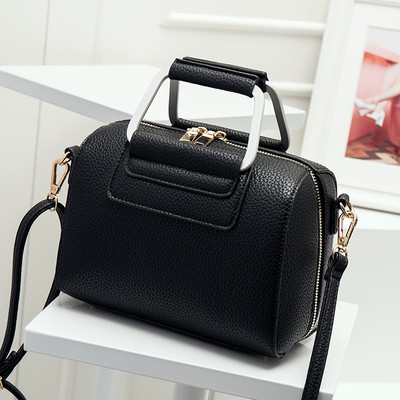 Γυναικεία τσάντα - βαλίτσα σε τέσσερα χρώματα