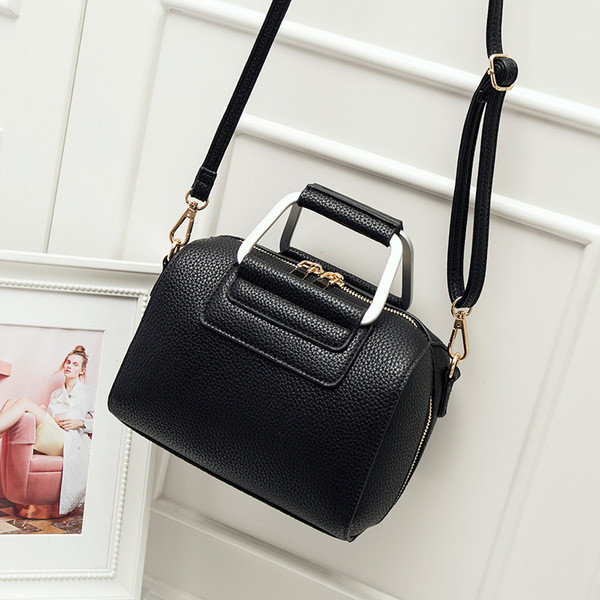 Γυναικεία τσάντα - βαλίτσα σε τέσσερα χρώματα