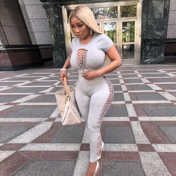 Αθλητικό κομψο γυναικείό σύνολο + παντελόνια με κομμένα στοιχεία