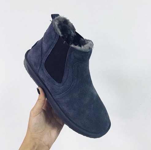 Топли дамски боти в син, черен и кафяв цвят
