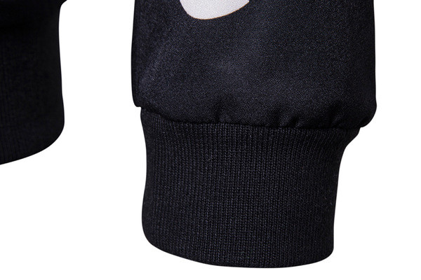 Λεπτό ανδρικό μπουφάν για το  φθινόπωρο  σε μαύρο χρώμα 