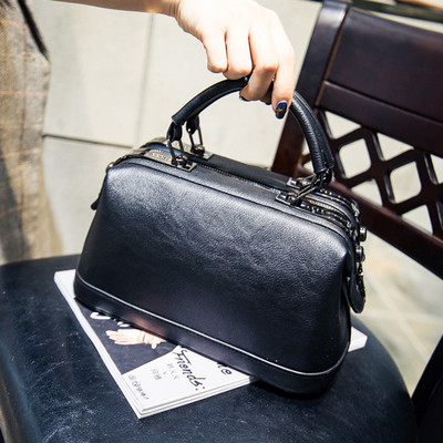 Μίνι γυναικεία τσάντα σε τρία χρώματα