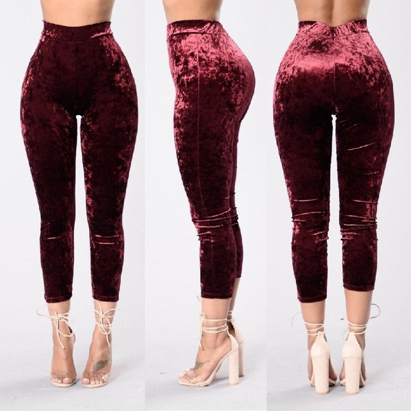 Αθλητικά κομψά γυναικεία παντελόνια 7/8 σε διάφορα χρώματα