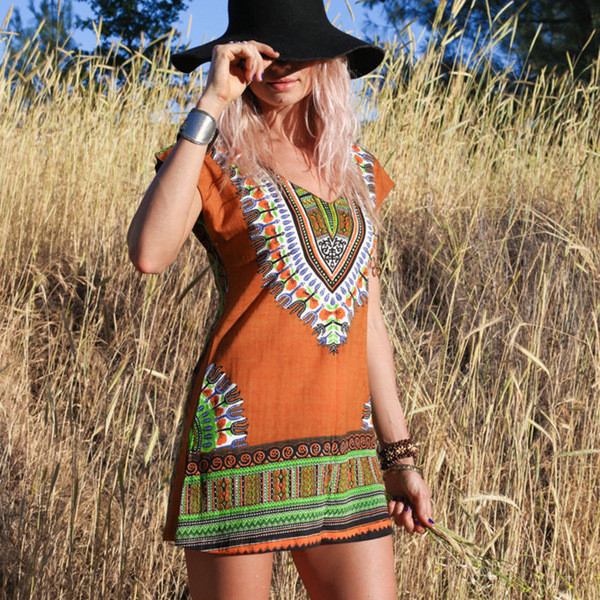 Γλυκό γυναικείο  σύντομο φόρεμα σύντομο  με εθνοτικές μοτίβο