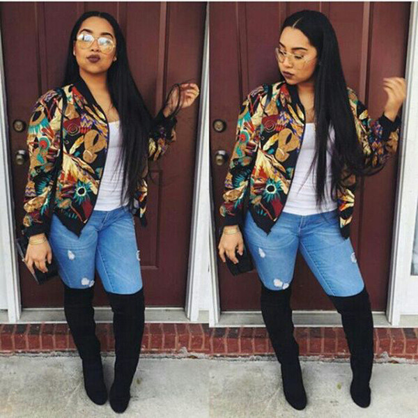 Спортно-елегантно дамско яке в шарен десен, подходящо за есенните дни