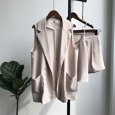 Κομψό γυναικείο σύνολο τριών τεμαχίων και 3 χρώματα