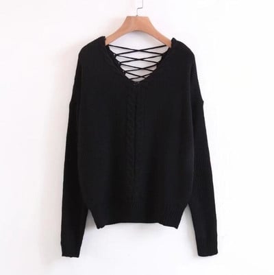 Много интересно и стилно дамско пуловерче с широка О-образна яка