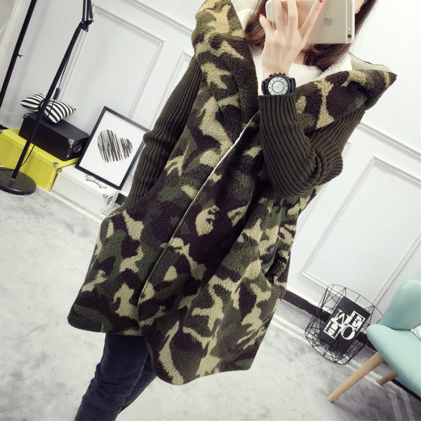 Ζεστή και μακρύ χειμωνιάτική ζακέτα με πλεκτά μανίκια σε διάφορα χρώματα