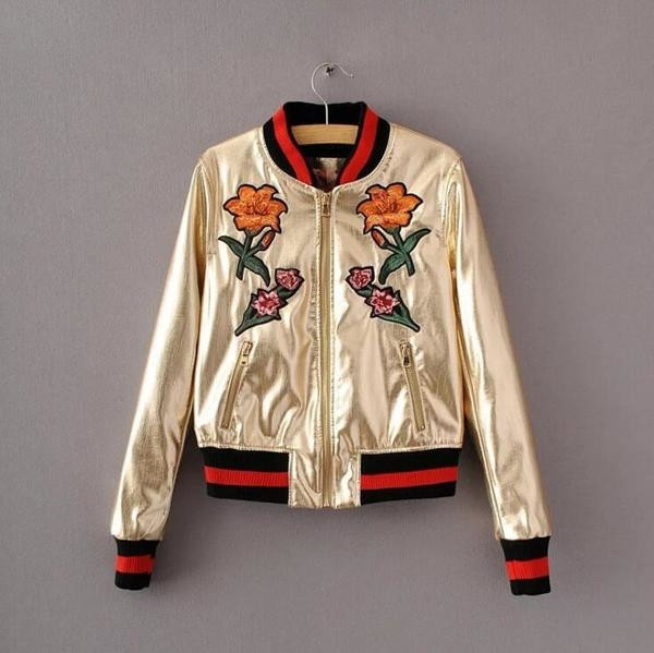 Μοντέρνο γυναικείο μπουφάν με ενδιαφέρον κέντημα λουλουδιών - 4 σχέδια